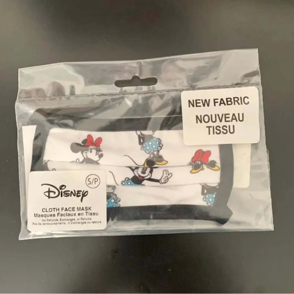 NIB Girls Disney Minnie Mouse Face Mask Sz Small